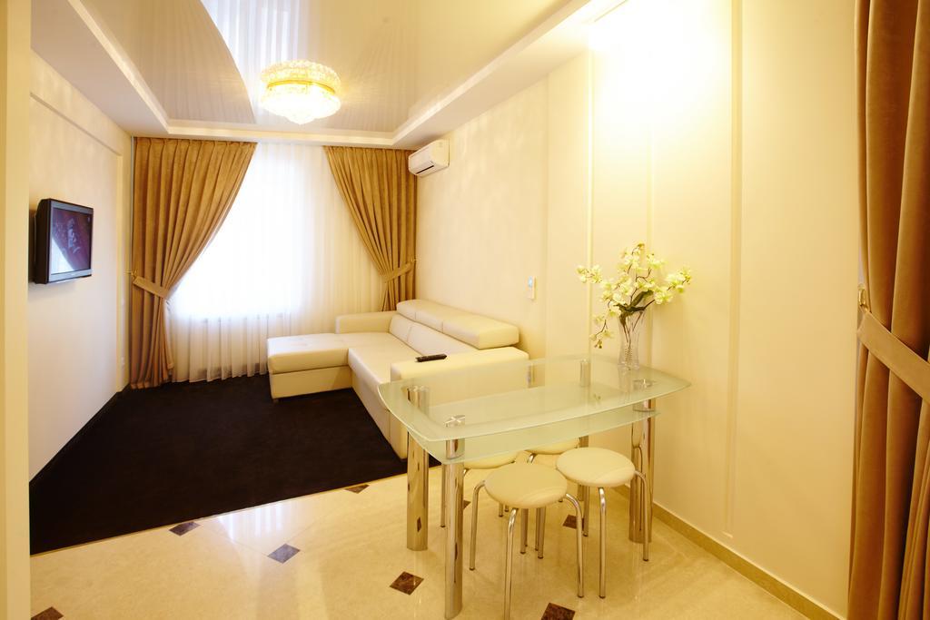 Central Park Apartments Кишинев Стая снимка